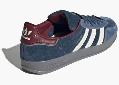 Marona Indoor Heritage – Navy Suede Burgundy Heel Trainer