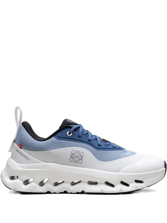 AeroLume CloudKnit Tech Runner – Blue & White Lightweight Performance Sneaker